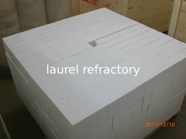 Lining Corundum Refractory Brick / Block Thermal Insulation High Bulk Density
